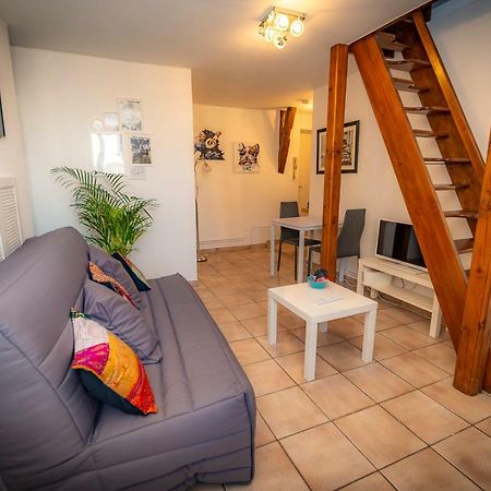 DUPLEX dans CENTRE VILLE (GARE;PARKING;WIFI) Troyes Exterior foto