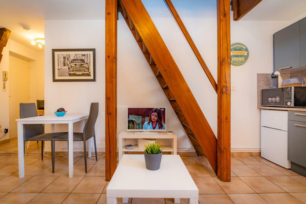 DUPLEX dans CENTRE VILLE (GARE;PARKING;WIFI) Troyes Exterior foto