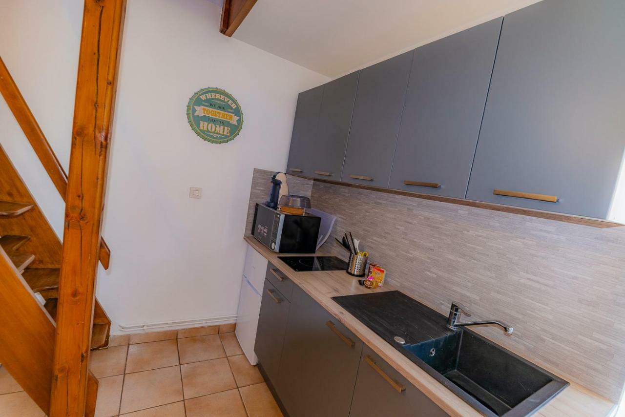 DUPLEX dans CENTRE VILLE (GARE;PARKING;WIFI) Troyes Exterior foto