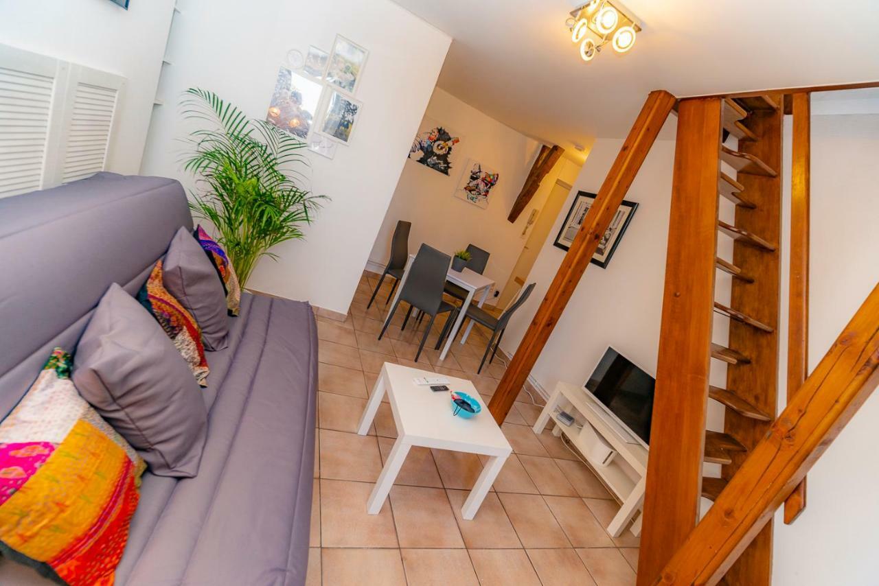 DUPLEX dans CENTRE VILLE (GARE;PARKING;WIFI) Troyes Exterior foto